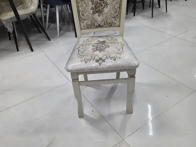 Стул, Душанбе