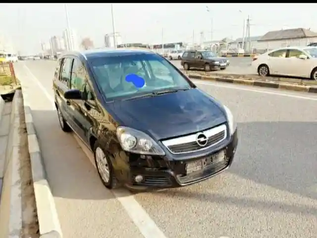 Лобовое стекло от Opel Zafira B, Душанбе