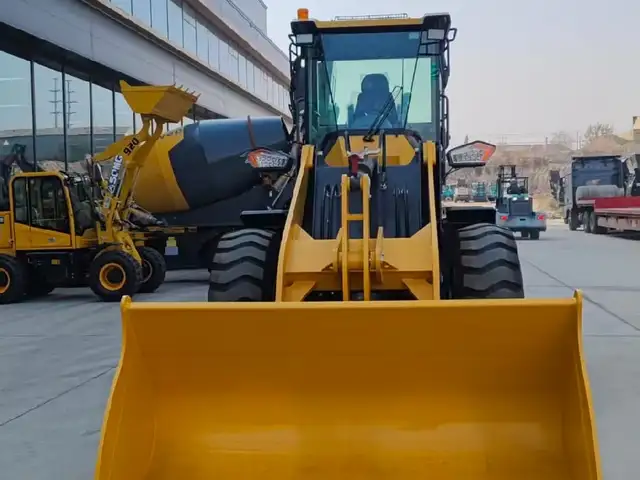 Мехлопатка, Душанбе