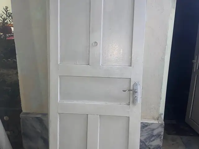 Дверь, Душанбе