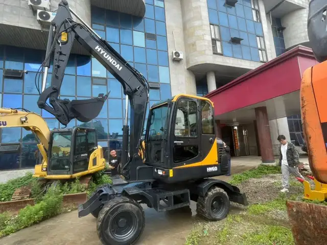 Экскаватор Hyundai 60, Душанбе