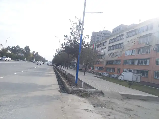3-комн. квартира, 5 этаж, 65 м², 14 мкр, Бохтар (Курган-Тюбе)