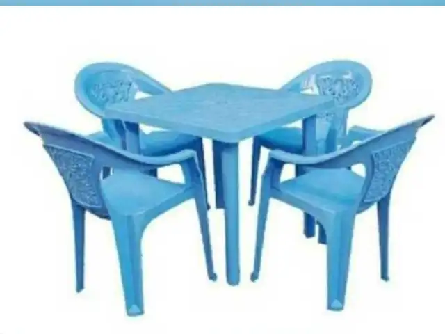 Стол и стулья, Душанбе