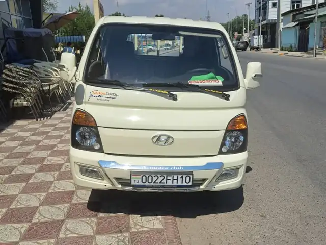 Бортовой автомобиль Hyundai Porter, 2014, Душанбе