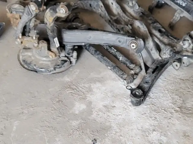 Задние ходовые части от Hyundai sonata LF, Худжанд