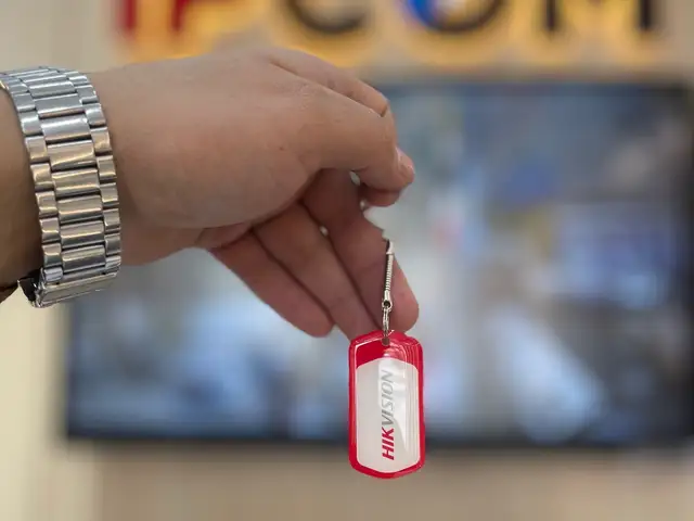 Брелок Hikvision DS-K7M102-M, Худжанд