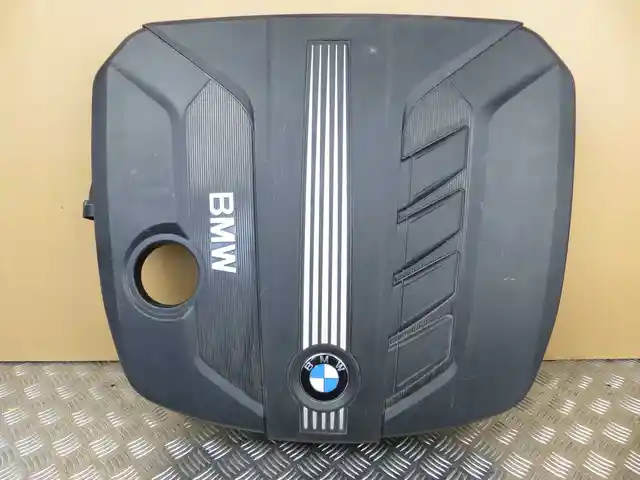 Крышка мотора на BMW, Хуҷанд