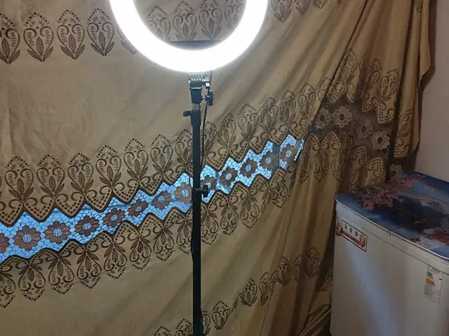 Лампа, Турсунзаде
