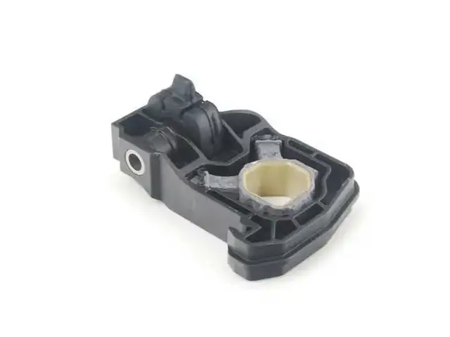 Кронштейн крепление радиатора на BMW 17117575247 17117575248, Душанбе