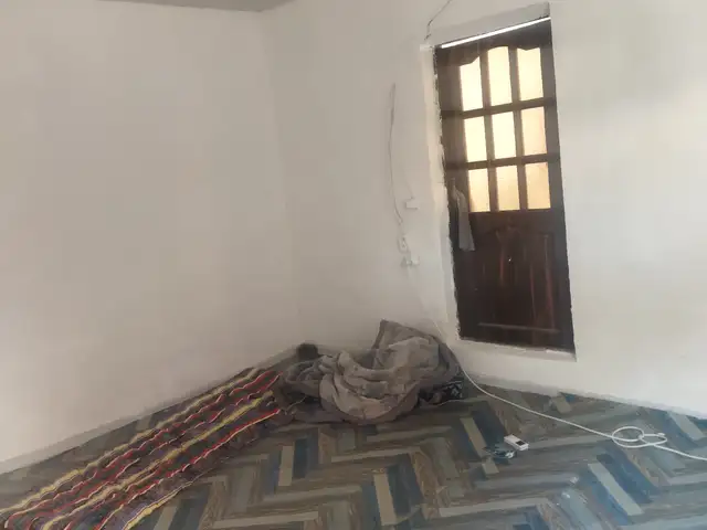 Комната в 1-комн. квартире, 1 этаж, 16м², Аэропорт, Душанбе