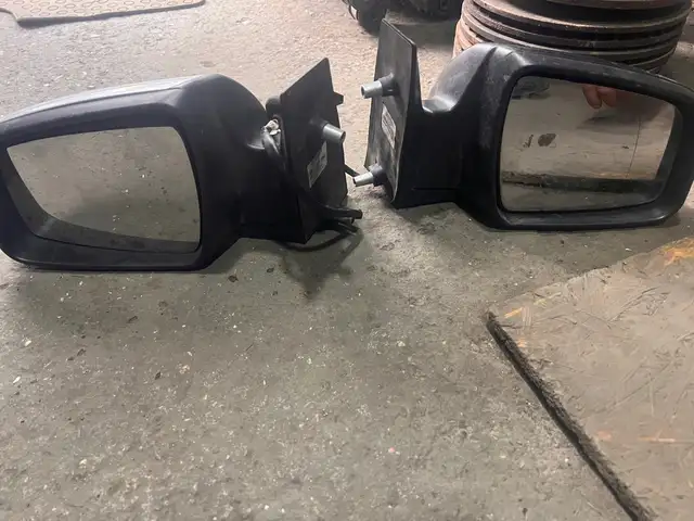 Боковое зеркало от Opel Zafira B, Худжанд