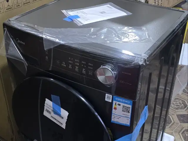 Стиральная машина Midea 10 кг, мощная и умная, Худжанд