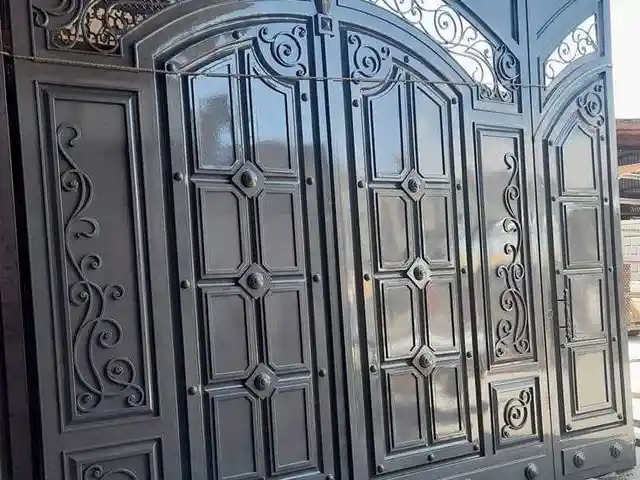 Дарвоза, Душанбе