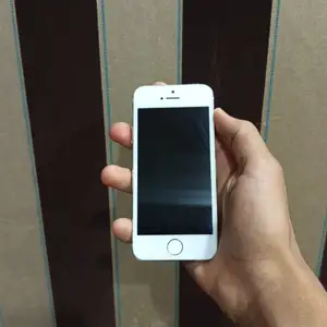 Apple iPhone 5s, 16 gb, Душанбе