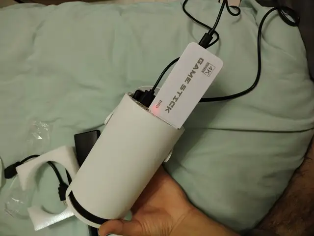 Ретро-приставка Game Stick Pro и портативный проектор HY300, Душанбе - 3