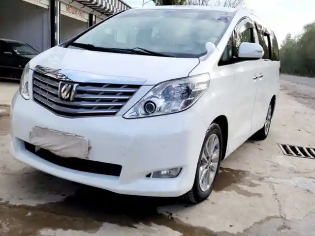Лобовое стекло от Toyota Alphard, Душанбе