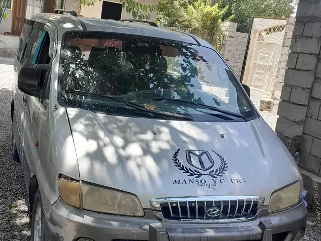 Микроавтобус Hyundai Starex, 2002, Хамадани