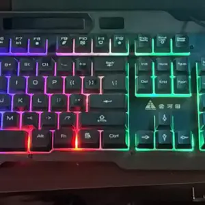 RGB Клавиатура и мышь, Хуҷанд
