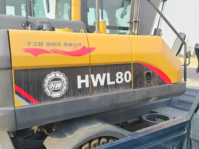 Экскаватор HWL80, Душанбе