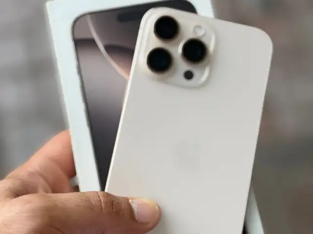 Apple iPhone 16 Pro Max, 256 gb, Desert Titanium, Душанбе