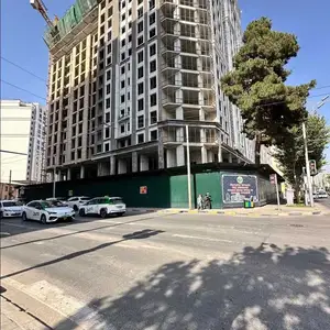 3-комн. квартира, 13 этаж, 104 м², Ул. Айни, Душанбе