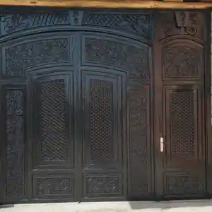 Ворота, Исфара