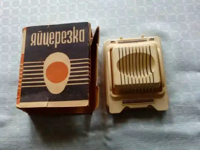 Яйцерезка, Душанбе
