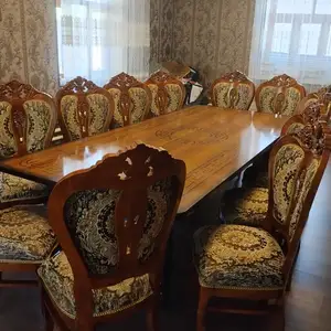 Стол и стулья на 12 персон, Спитамен