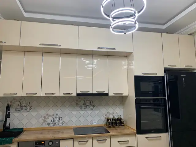 2-комн. квартира, 3 этаж, 110м², 112мкр, Душанбе