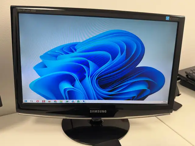 Монитор Samsung 2033SN,1600x900, VGA, Душанбе