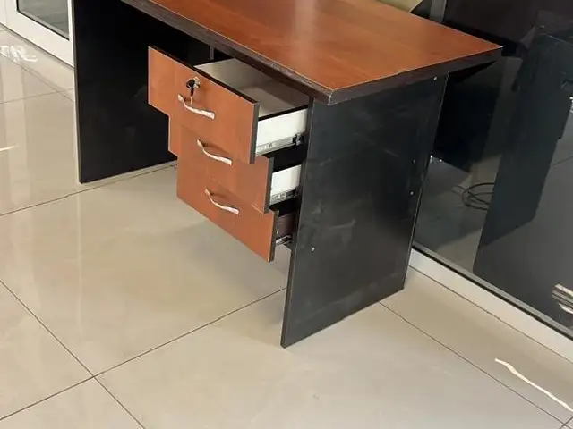 Стол для офиса, Душанбе