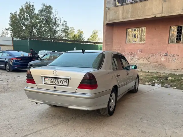 Mercedes-Benz C class