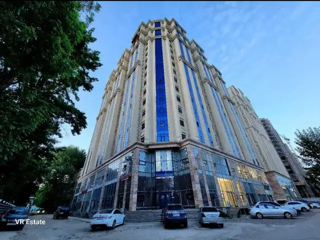 2-комн. квартира, 3 этаж, 75м², Айни 9, Душанбе