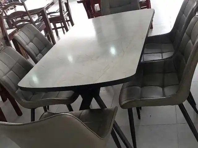 Стол со стульями, Душанбе