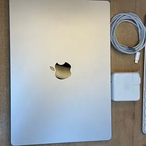 Ноутбук MacBook Pro M5/24/1TB, Хуҷанд