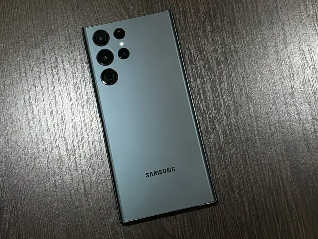 Samsung Galaxy S22 Ultra 256GB, Худжанд