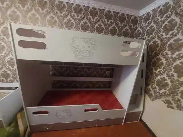 Двухъярусная кровать, Душанбе