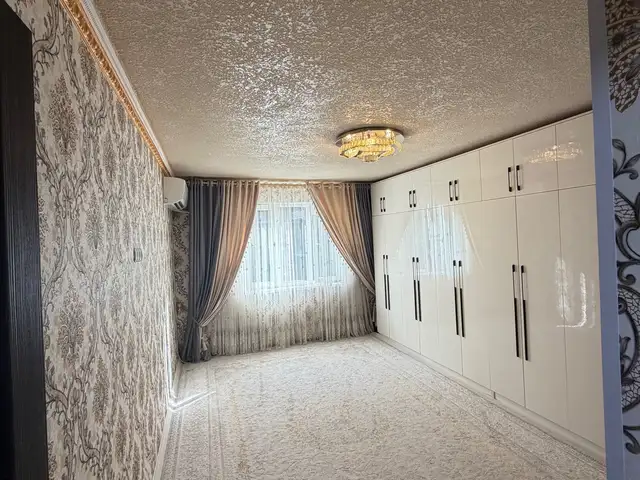 3-комн. квартира, 3 этаж, 65 м², Айни 72, пушти Ёвари 16 этажа, Бохтар (Курғон-Теппа)