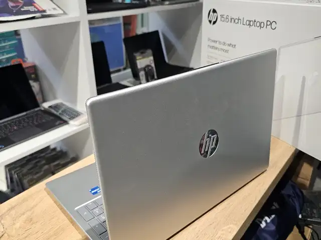 Ноутбук HP 15 i5 8gb 512ssd, Душанбе - 3