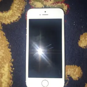 Apple iPhone 5s, 16 gb, Душанбе