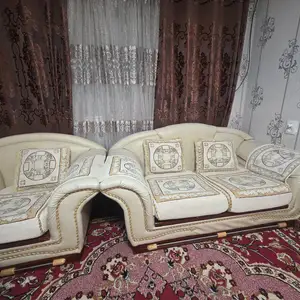 Диван и кресло, Хуҷанд