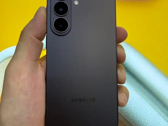 Galaxy Galaxy S26, Душанбе