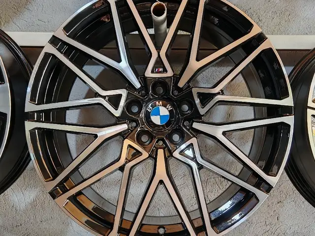 Дискаи BMW R20, Душанбе