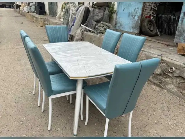 Cтол и стулья, Душанбе