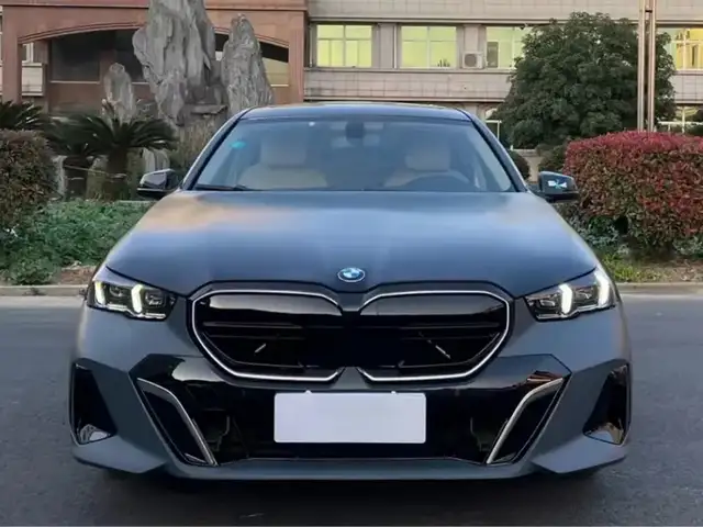 Обвес барои BMW F10, 2024, Худжанд