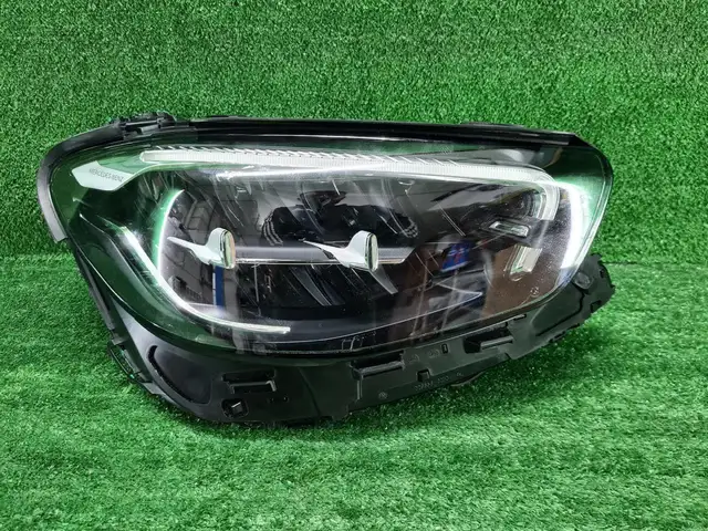 Передние фары на Mercedes-Benz w213 2021, Душанбе