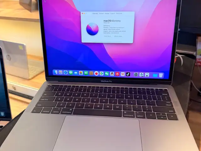 Ноутбук Apple MacBook Pro i7/8/512/, Душанбе