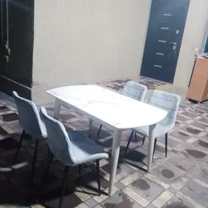 Стол и стулья, Душанбе