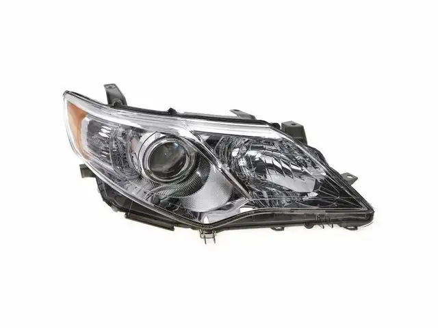 Передние фары на Toyota Camry 2012-2014 USA, Душанбе