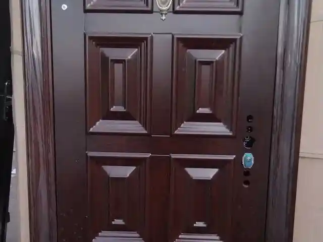 Дверь, Душанбе